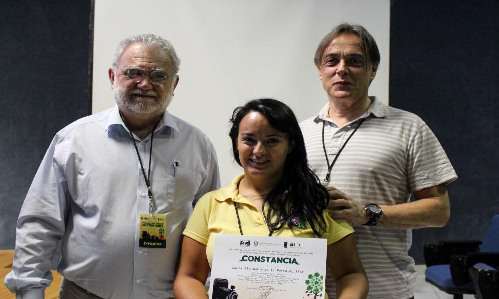 Recibe director del FICG galardón “La iguana de oro”