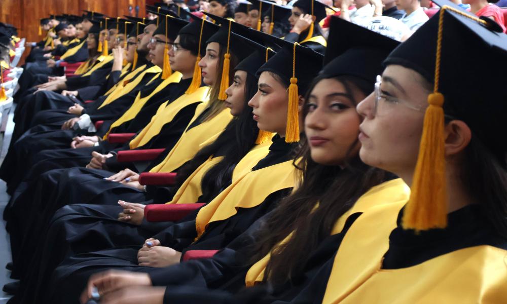 Terminan sus estudios 73 egresados en la Licenciatura en Contaduría Pública