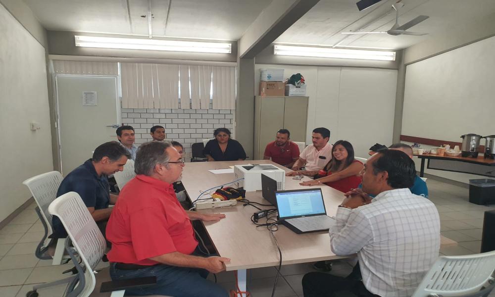 Se realiza la visita de evaluación a la carrera en Lic. en Cultura Fïsica y Deportes por COMACAF