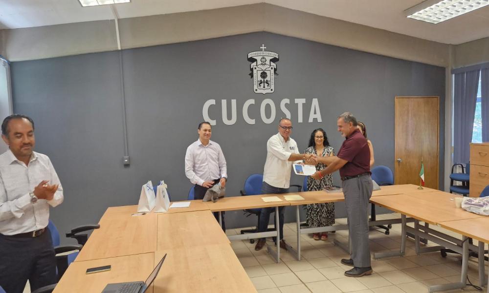 Se realiza la visita de evaluación a la carrera en Lic. en Cultura Fïsica y Deportes por COMACAF