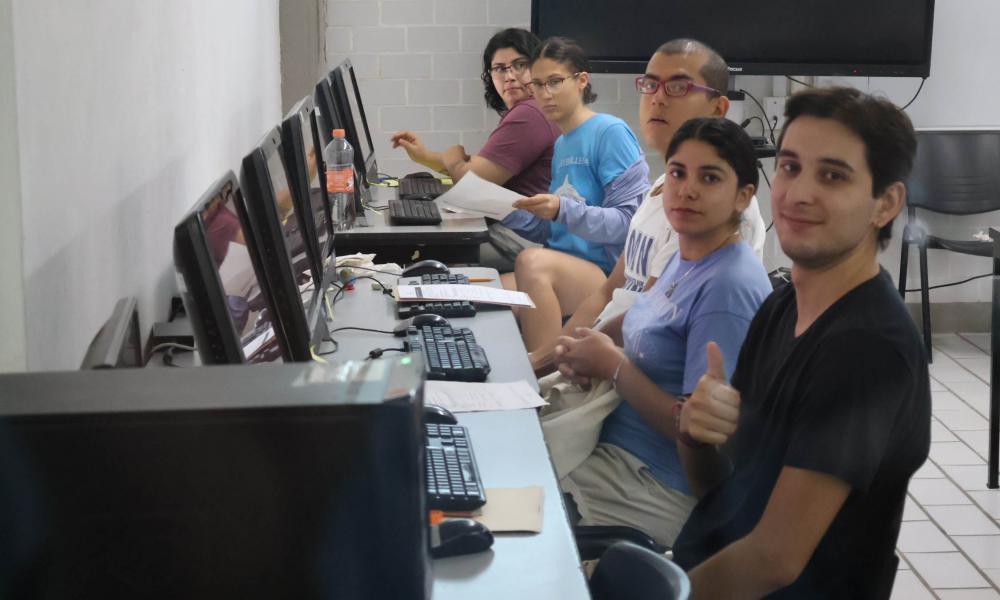 Los resultados del examen EGEL PLUS de CENEVAL INSTITUCIONAL, se darán a conocer el próximo 20 de diciembre del presente año. Los interesados consultar los resultados en la siguiente página: @CUC.EGEL.CENEVAL o en el número de teléfono 322 226 23 16, en Idioma Español Profesores y profesoras responsables del Centro Nacional de Evaluación para la Educación Superior (CENEVAL), aplicaron el examen EGEL PLUS de CENEVAL INSTITUCIONAL, el pasado sábado 23 de noviembre del presente año, en las instalaciones del Ce