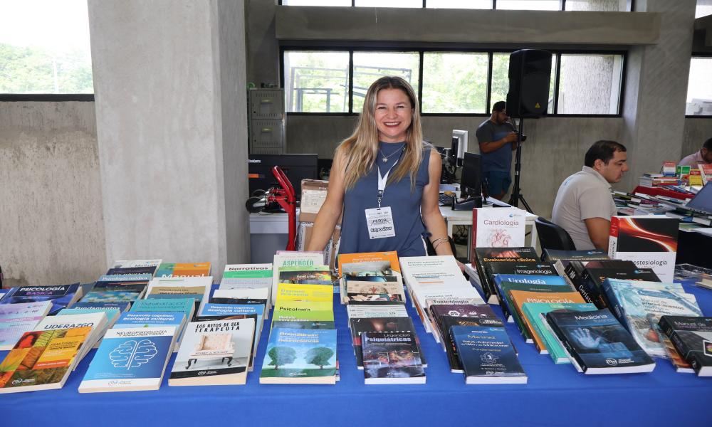 Inicia la “Feria Bibliográfica CUCosta 2024”, con interesantes actividades