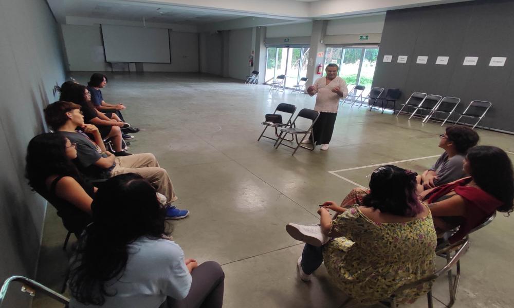 Invitan a la comunidad universitaria a formar parte del grupo de teatro del CUCosta
