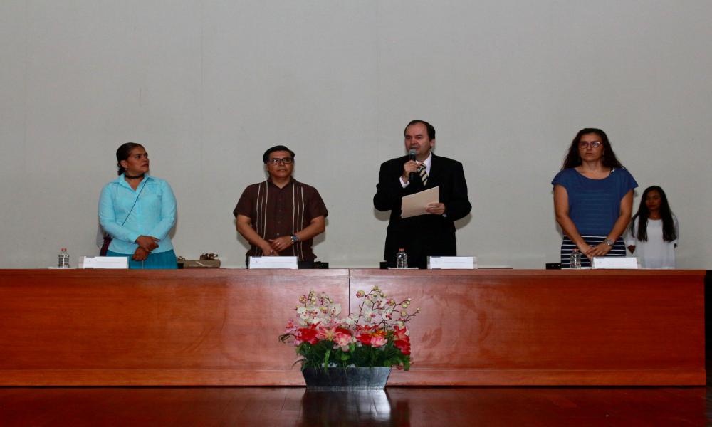 Egresa vigésimo tercera generación de Diseño Gráfico