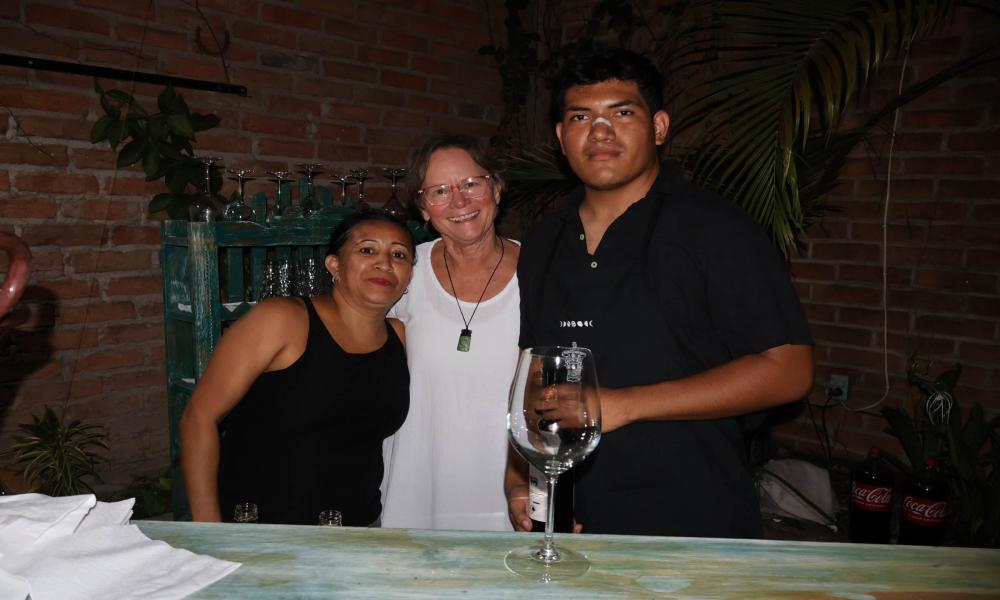 Demuestran estudiantes de Artes Visuales su talento en en ARTe VallARTa Museo