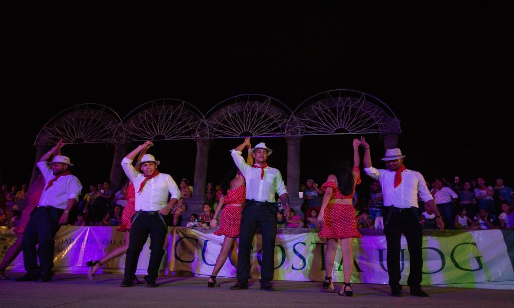 Impulsan los Universitarios la Activación Física a través del Baile