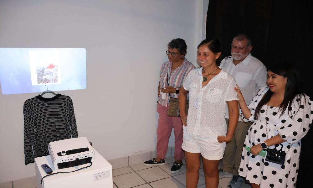 Demuestran estudiantes de Artes Visuales su talento en en ARTe VallARTa Museo