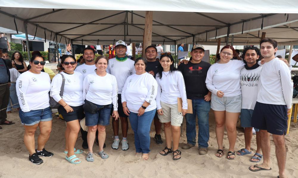Estudiantes de Biología del CUCosta Participaron en Torneo de pesca de Los Muertos