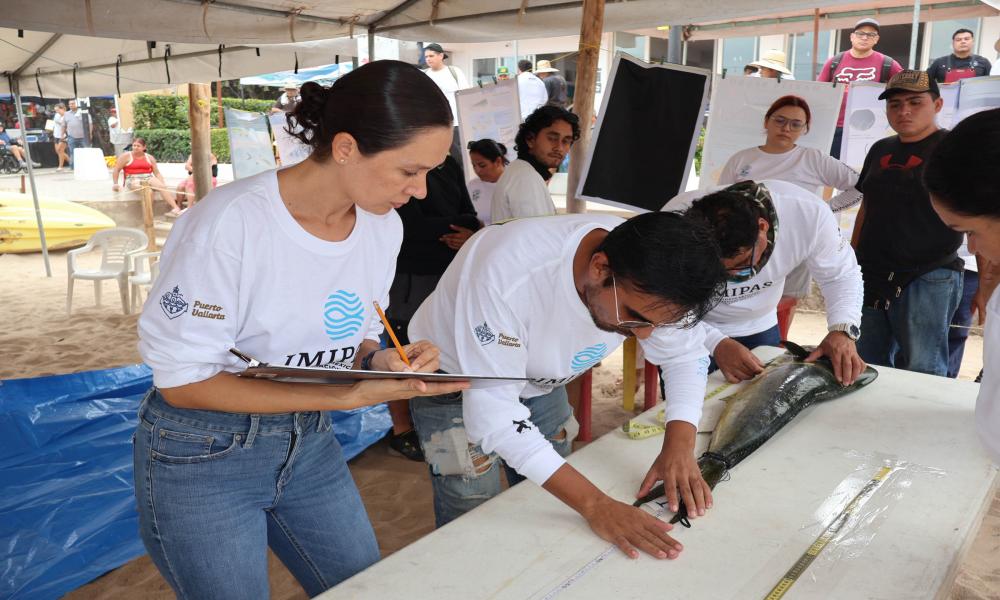 Estudiantes de Biología del CUCosta Participaron en Torneo de pesca de Los Muertos