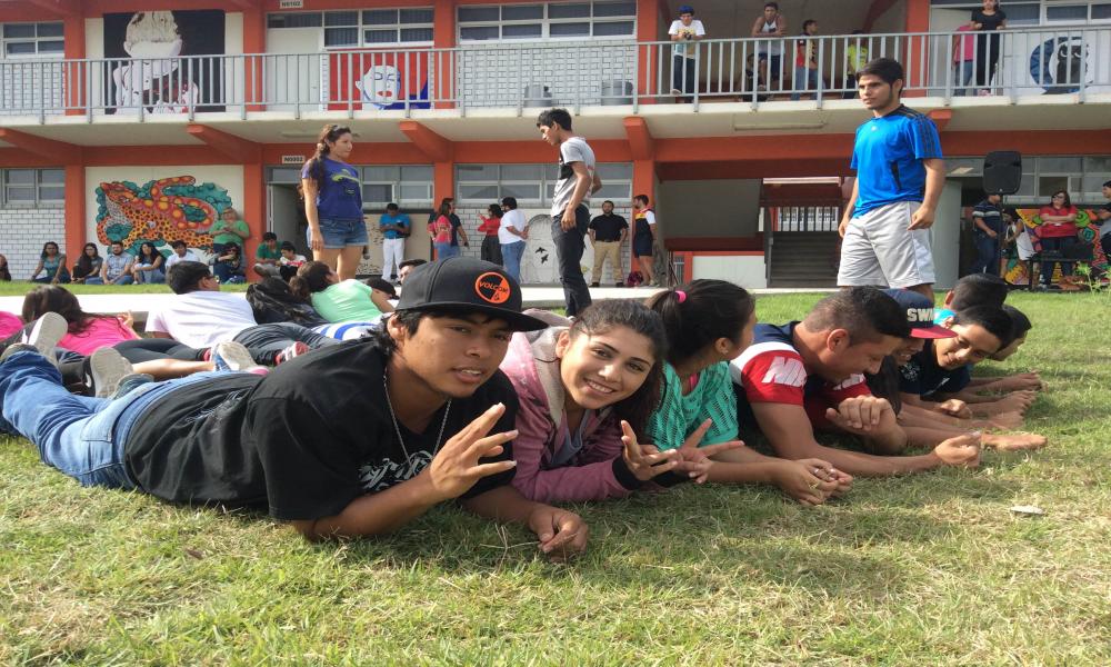 Conmemora CUCosta Día Mundial de la Actividad Física