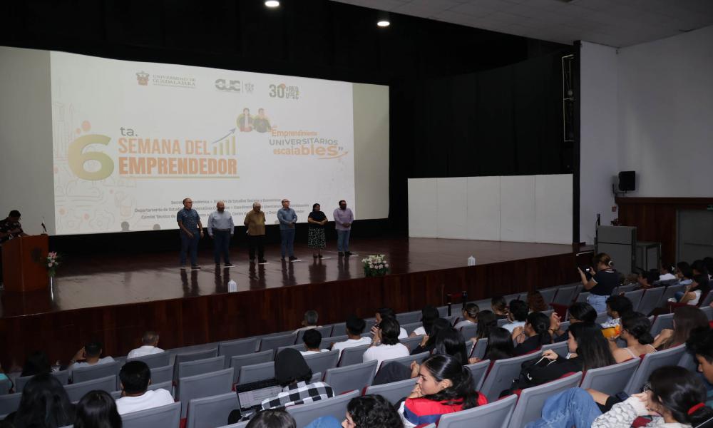 Arranca la 6ta. Semana del Emprendimiento con la participación de estudiantes de CUCosta
