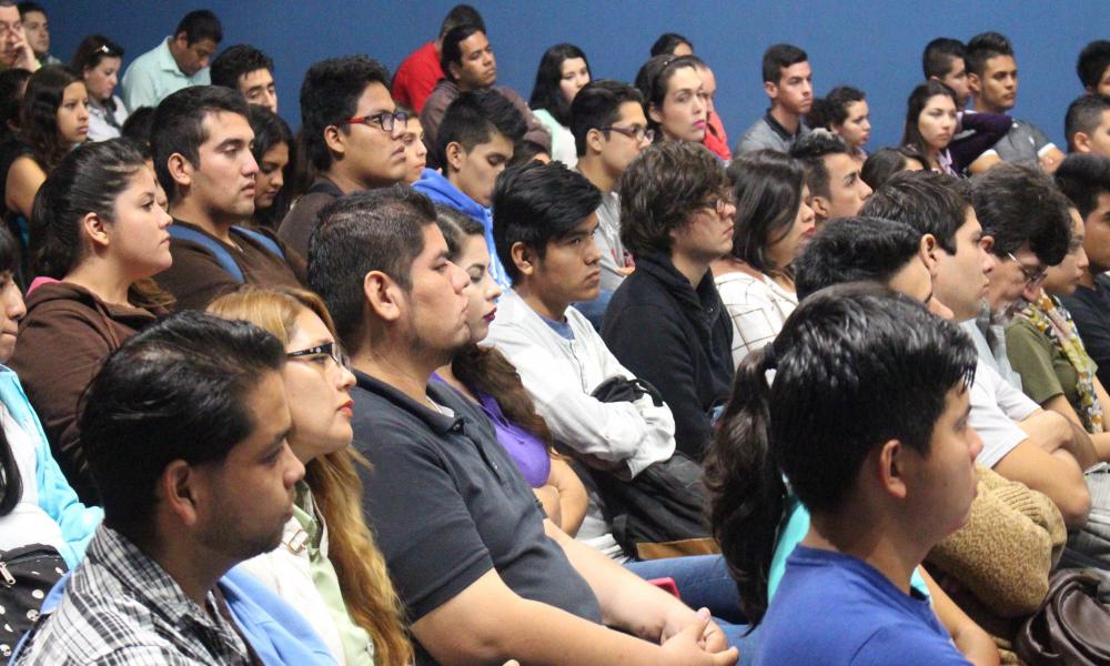 Fomentar el pensamiento crítico, compromiso de la UdeG Padilla López