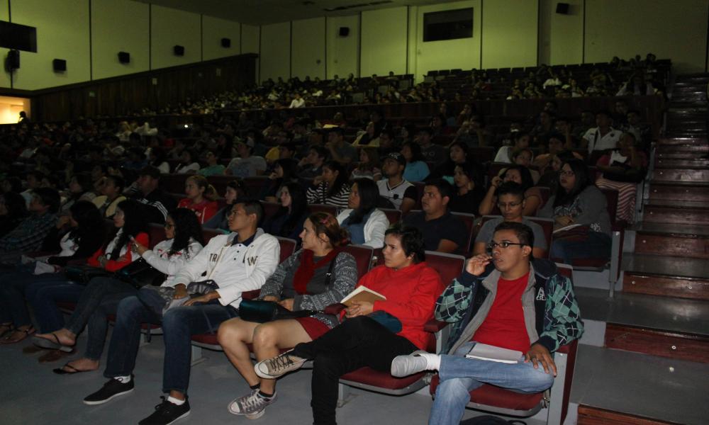 Admite el Centro Universitario de la Costa a más de 630 estudiantes de nivel superior