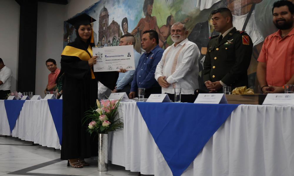 Celebran triple acto académico en la sede de Tomatlán CUCosta