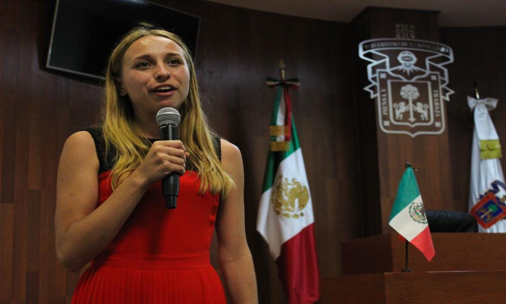 Finalizan estudiantes extranjeros estancia en CUCosta