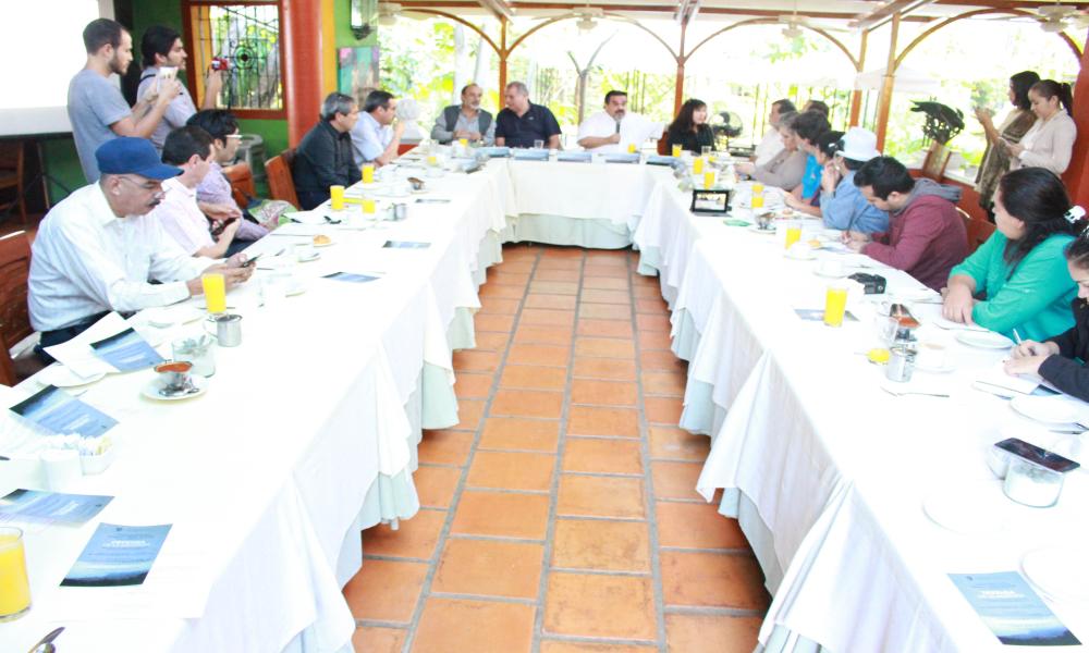 Convoca CUCosta a debate público sobre protección de la montaña de Puerto Vallarta.