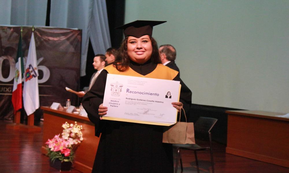 Compromiso y entrega, valores de egresados de Medicina del CUCosta