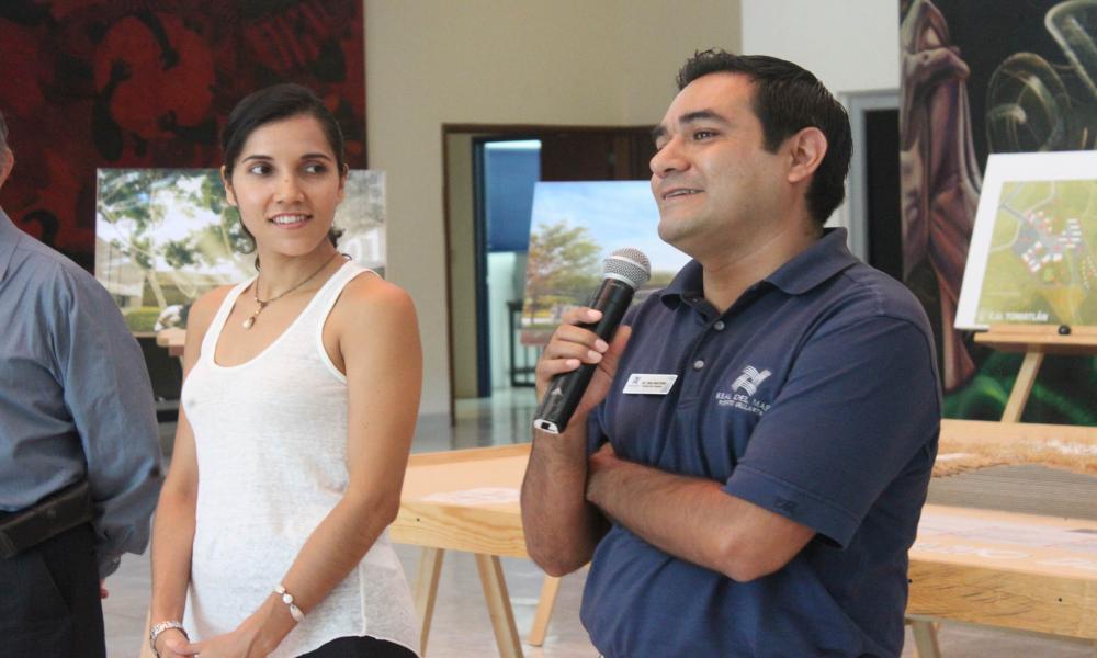 Entrega CUCosta 300 libros para fomento a la lectura