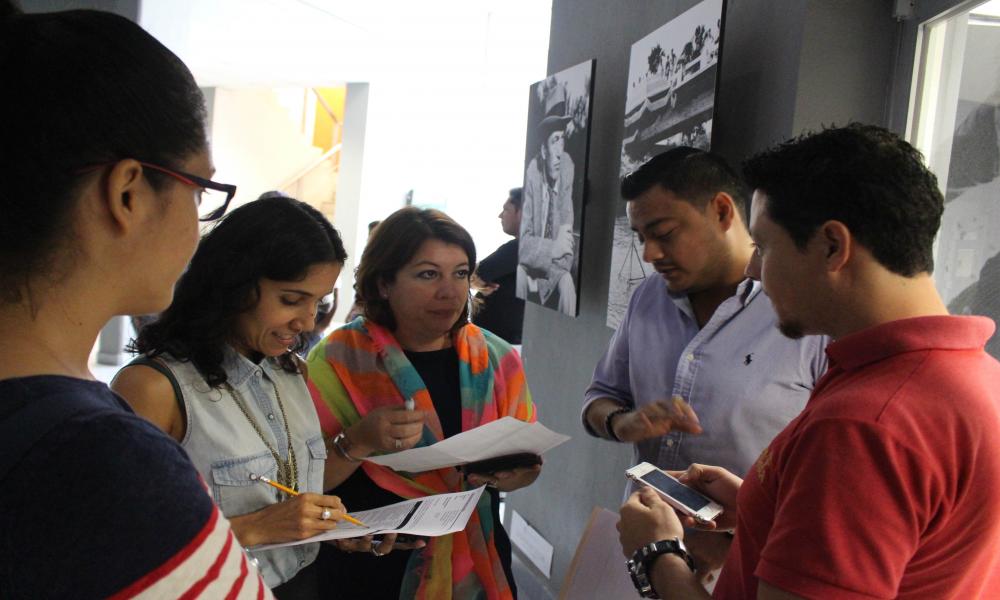 Premian a finalistas del concurso de video-reseñas “Booktuber”