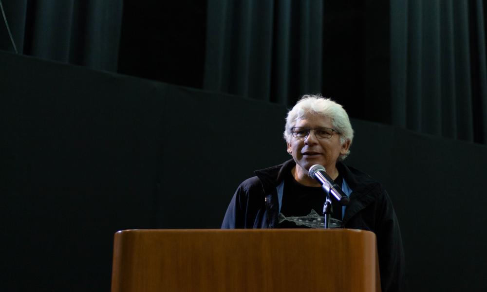 Rinden homenaje a Juan Luis Cifuentes por 65 años de docencia