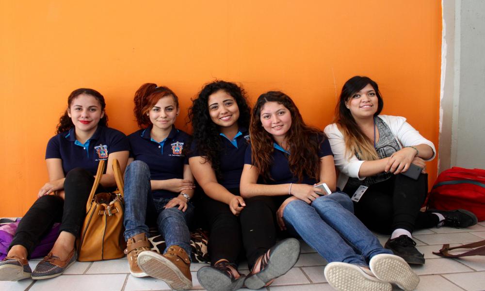 Reconoce CUCosta compromiso de universitarias en educación, ciencia y cultura