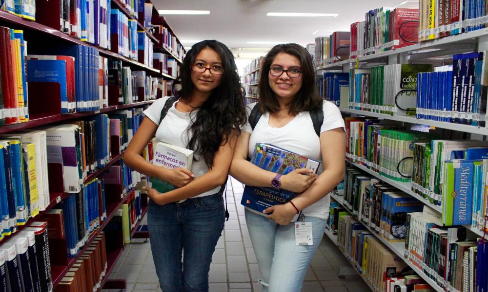 Reconoce CUCosta compromiso de universitarias en educación, ciencia y cultura