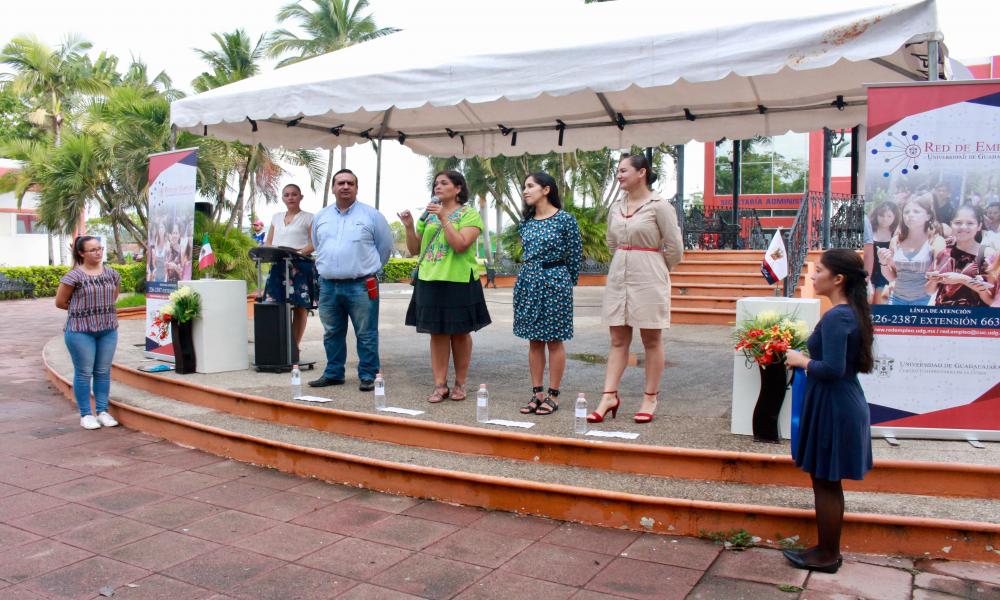 CUCosta fortalece vínculos con sector productivo local