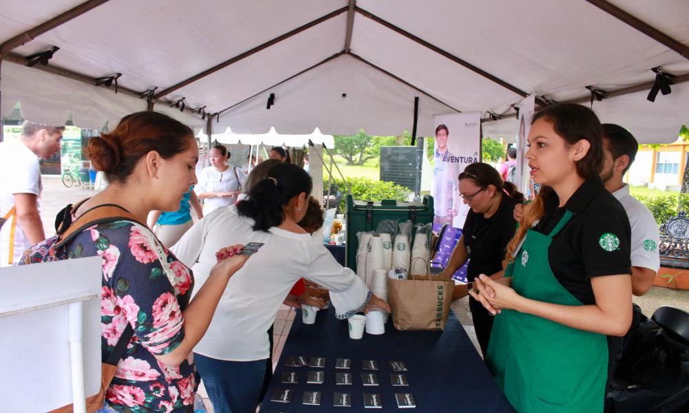 CUCosta fortalece vínculos con sector productivo local