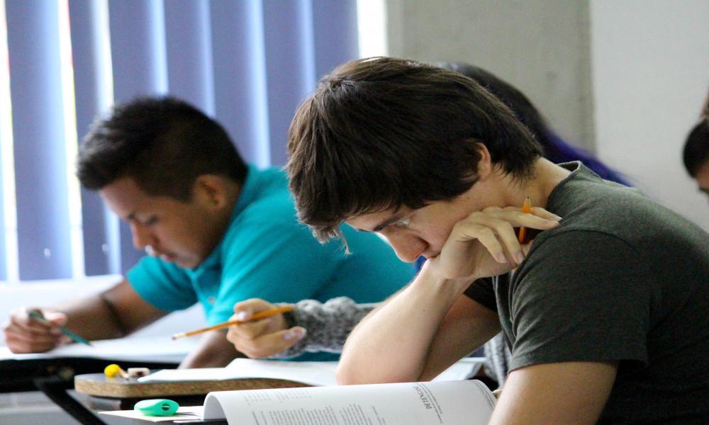 Transcurre sin incidentes aplicación de examen de ingreso al CUCosta