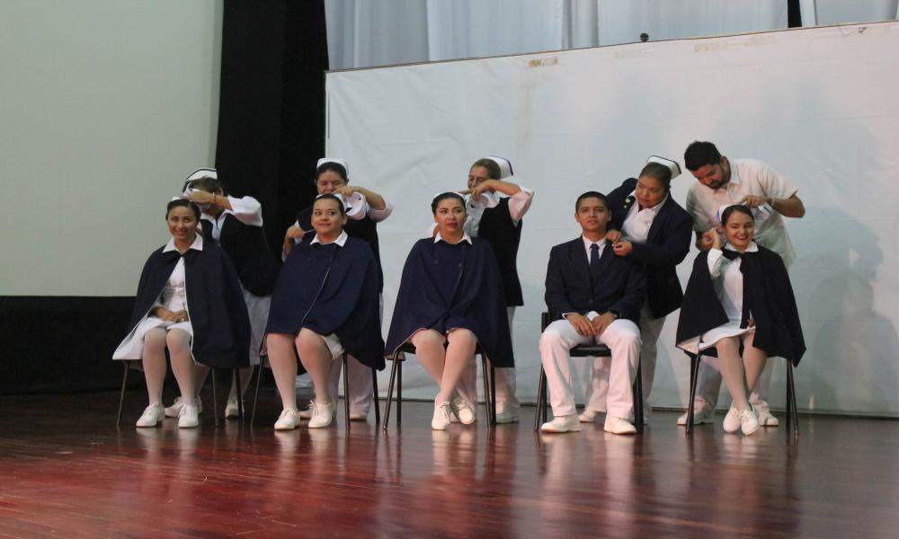 Egresa décimo tercera generación de Enfermería del CUCosta