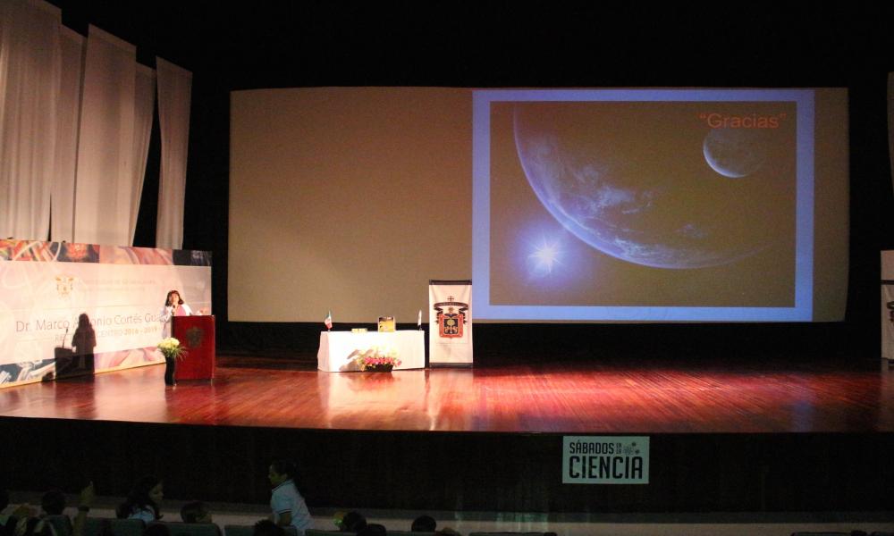 Expone investigadora los beneficios de tomar el sol con moderación