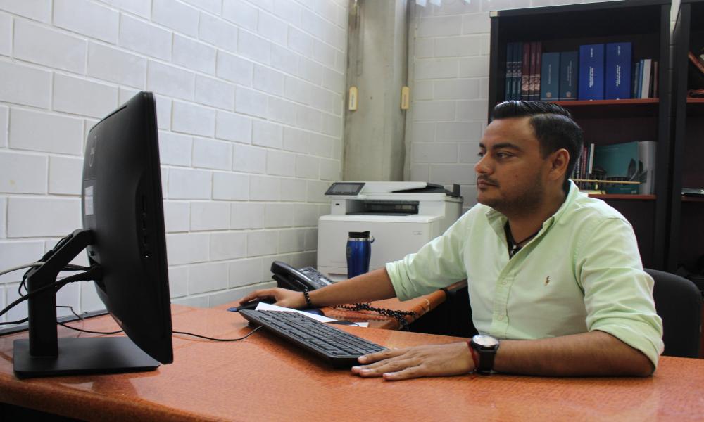 Lanza CUCosta campaña de fomento a lectura “Cazadores de libros”
