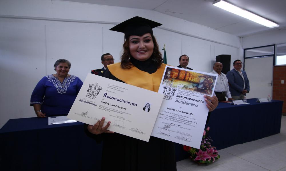 Egresa la primera generación del CUCosta en su Sede Tomatlán