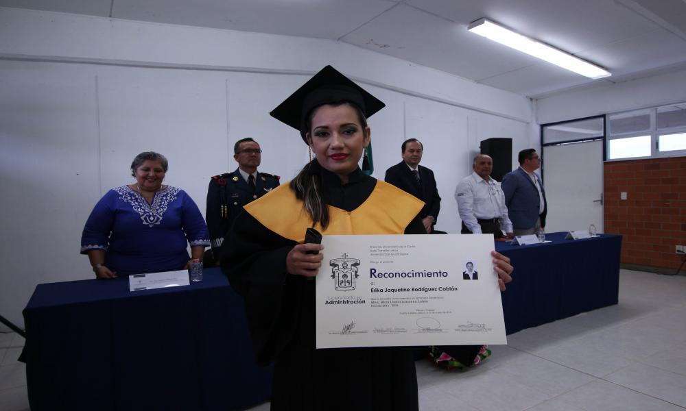 Egresa la primera generación del CUCosta en su Sede Tomatlán