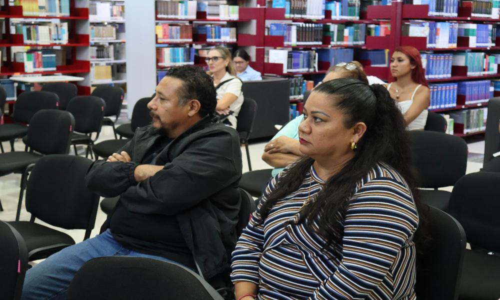Presentaron el libro: “Científicos en Concierto” del autor Dr. Luis Javier PlataPresentaron el libro: “Científicos en Concierto” del autor Dr. Luis Javier Plata