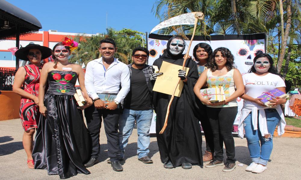 Conmemora CUCosta el Día de Muertos con festival cultural