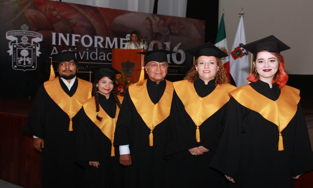 Egresa la primera generación de Artes Visuales para la Expresión Plástica