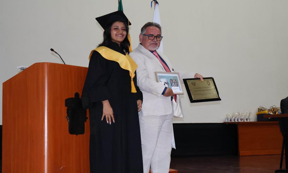 Se graduaron Ingenieros en Comunicación Multimedia y Computación