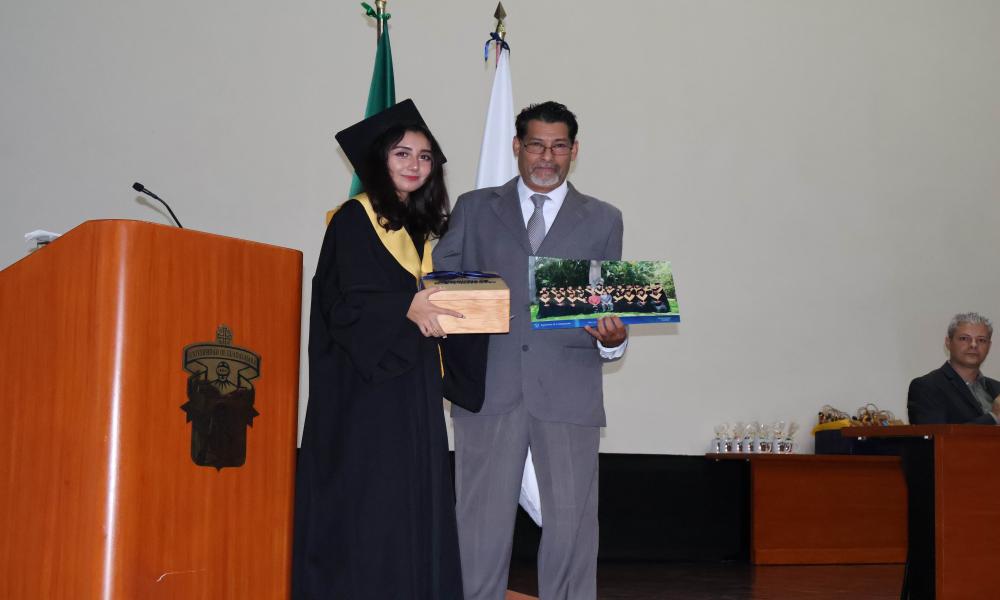 Se graduaron Ingenieros en Comunicación Multimedia y Computación