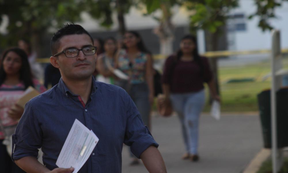 Presentan más de 2 mil jóvenes examen de admisión al CUCosta