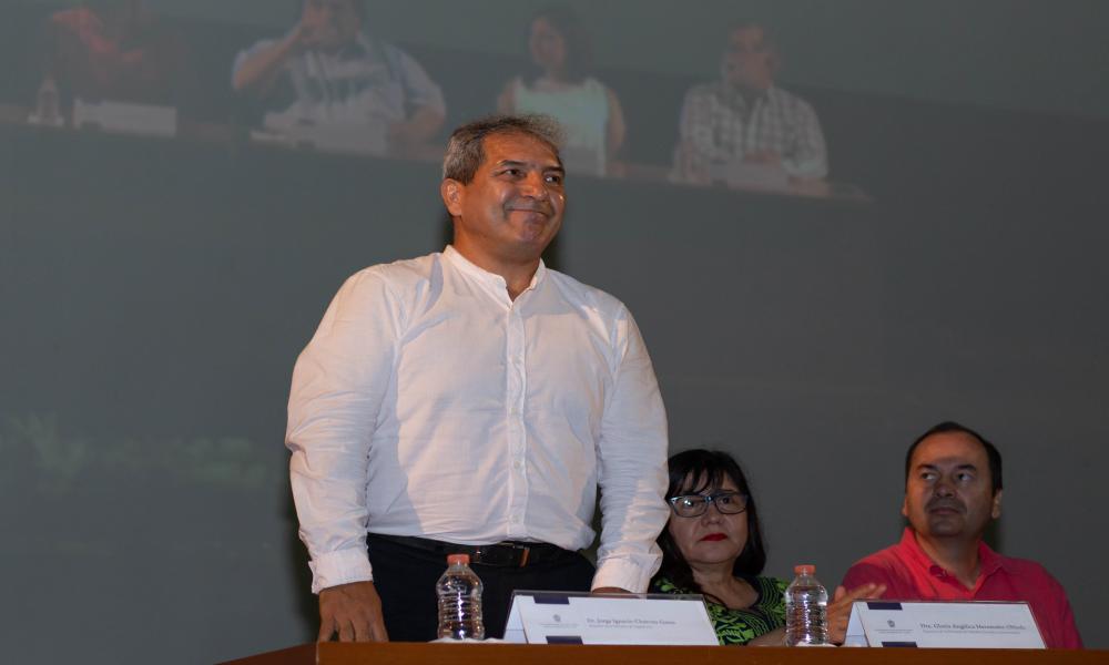 Conocimiento, principal insumo productivo de la sociedad: Cortés Guardado