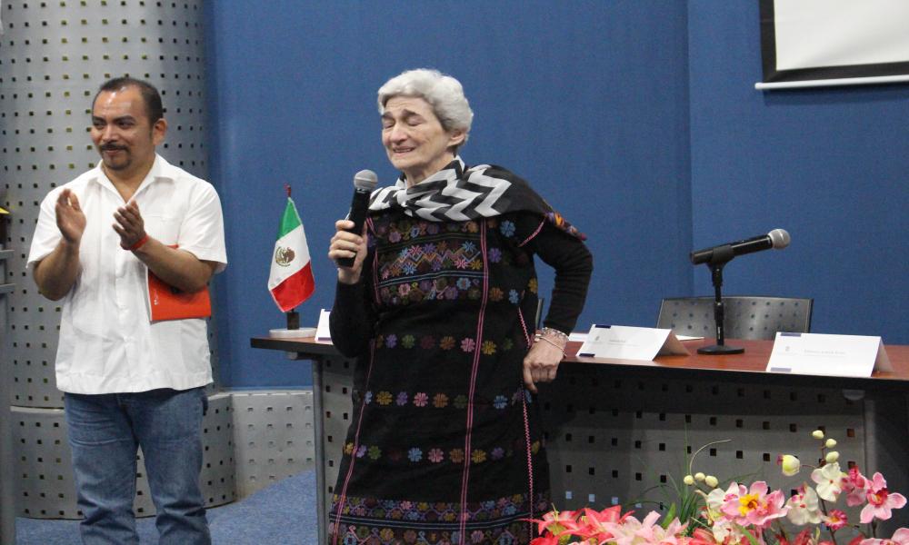 Buscando Amor En memoria de Hugo Gutiérrez Vega