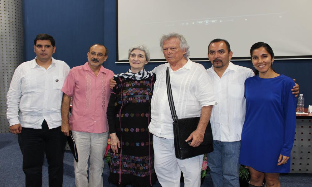 Buscando Amor En memoria de Hugo Gutiérrez Vega