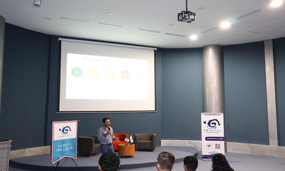 Gran interés generó la mesa redonda: “Seguros Esenciales para Jóvenes: ¿Cuáles, ¿Cuándo? y ¿Cómo Elegirlos?