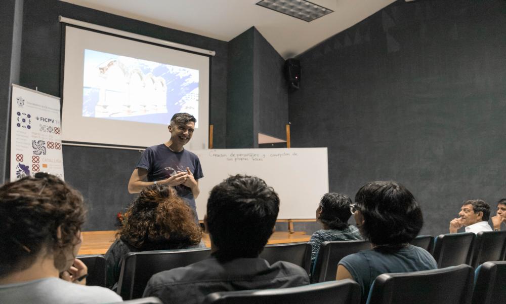 FICPV entrega “La Iguana de Oro” al guionista Mark O’Halloran