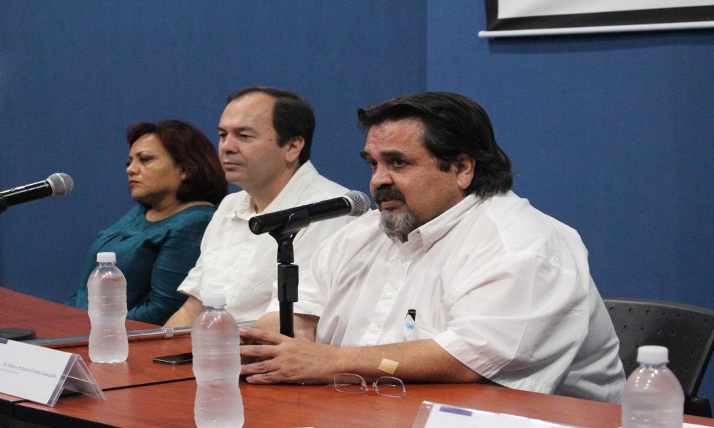 Entregan certificación internacional a carrera de Abogado del CUCosta