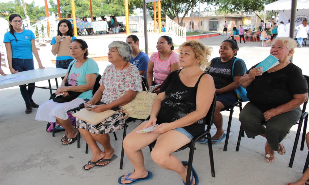 Atienden universitarios a más de 330 personas en Joyas del Pedregal