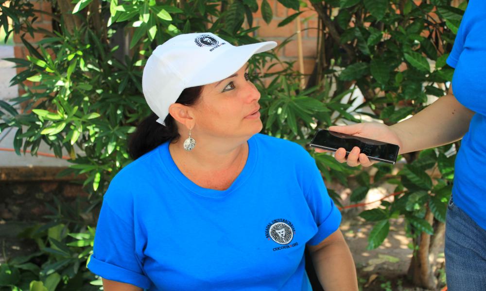 Brigadas CUCosta atienden a vecinos de Playa Grande