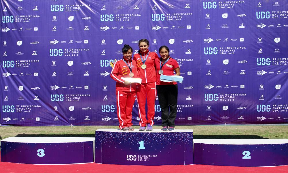 UdeG cosecha triunfos en triatlón