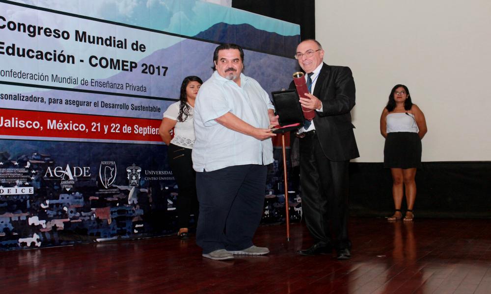 Educación de calidad, aporte de universidades a la sociedad Trinidad Padilla